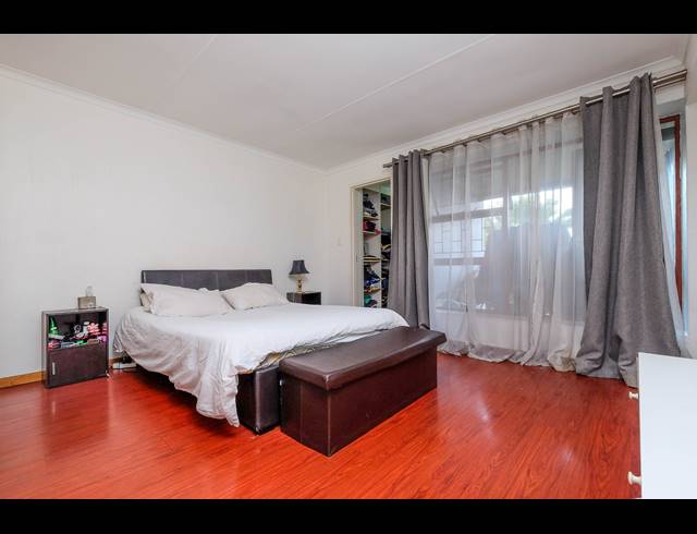2 BEDROOM APARTMENT FOR SALE IN MORNINGSIDE